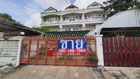 รูป ขาย ทาวน์โฮม 3 ชั้น ลาดพร้าว ซ.1 ขนาดใหญ่ 45 ตรว หลังยูเนี่ยนมอล์ 10นาที ถึง MRT 1