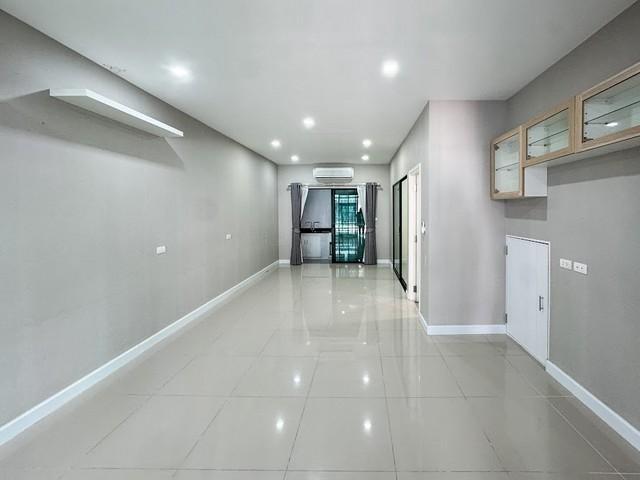 ขายทาวน์โฮม 3 ชั้น สไตล์Modern Iconic โครงการ พาทิโอ วัชรพล-รามอินทรา ทำเลติดถนนวัชรพล 3