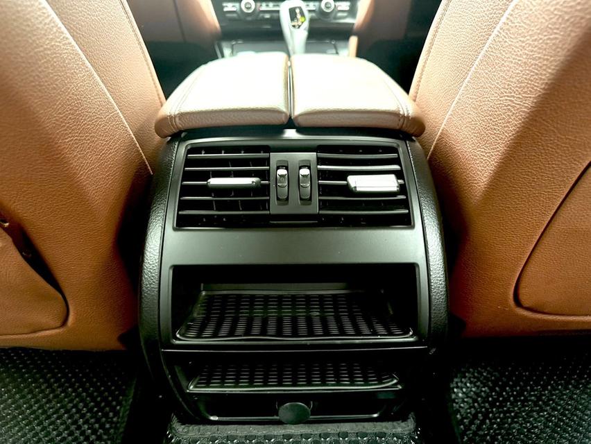 BMW SERIES 5 520D ปี 2015 รูปที่ 18