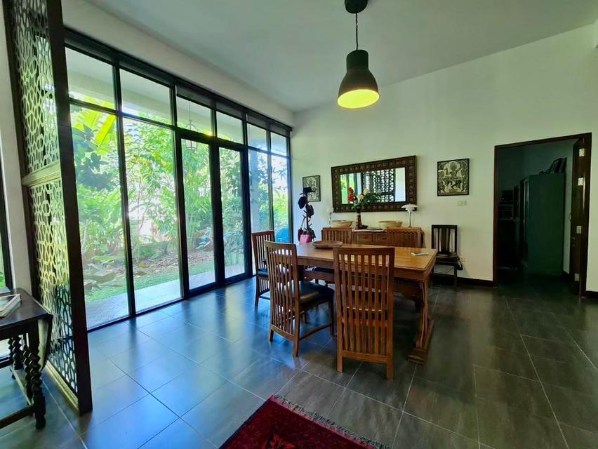 Beautiflul 2 storey house for sale in one of Chiang Mai’s best and most desirable locations. 11