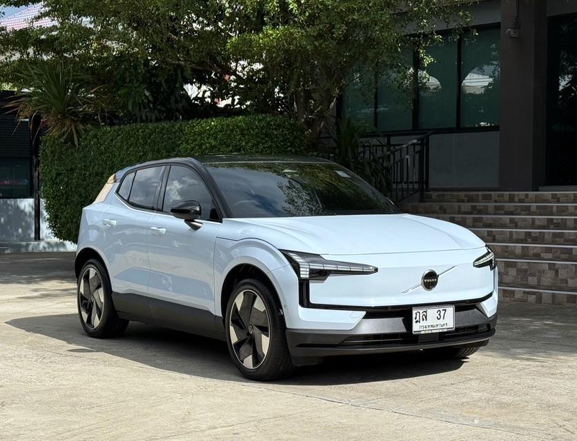 2024 VOLVO EX30 ULTRA รถมือเดียวออกป้ายแดง รถวิ่งน้อยเพียง 7,700 กม รถเข้าศูนย์ตลอด รถไม่เคยมีอุบัติเหตุครับ