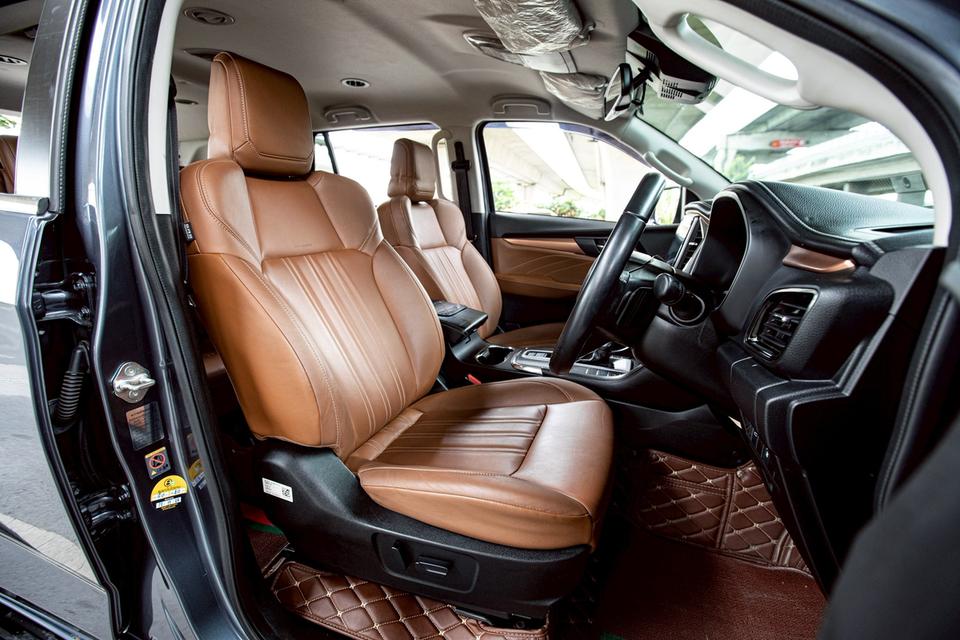 Isuzu Mu-X 3.0 ULTIMATE AT สีเทา ปี 2021 มือเดียวป้ายแดง 10