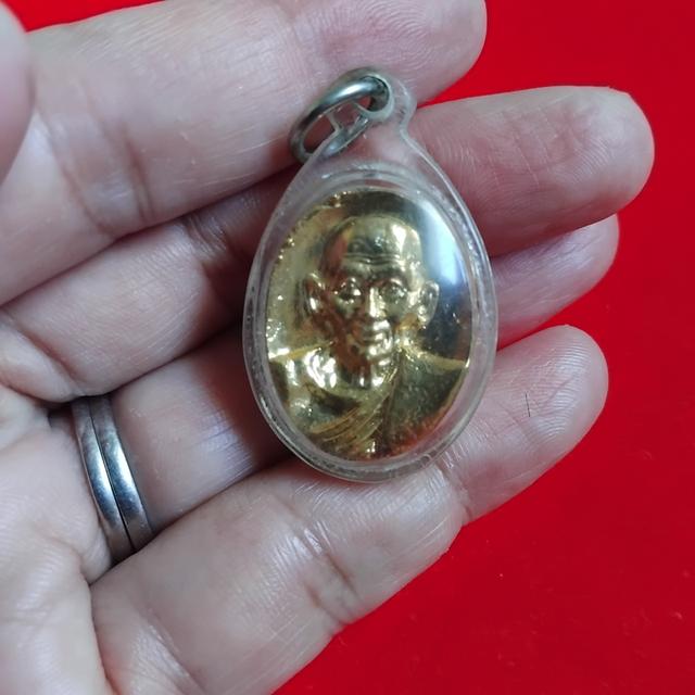 พระบ้านเก็บเก่า เหรียญหลวงปู่ศุขหลังกลมหลวงชุมพร