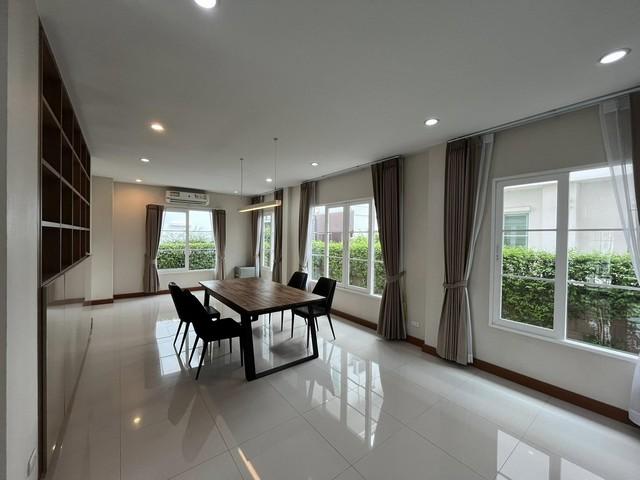 For Rent บ้านเดี่ยว หมู่บ้าน Casa Grand (พุทธมลฑลสาย 1 )เนื้อที่ 89 ตรว. พื้นที่ใช้สอยประมาน 300 ตรม. หน้าบ้านหันทิศเหนือ 3 ห้องนอน 11