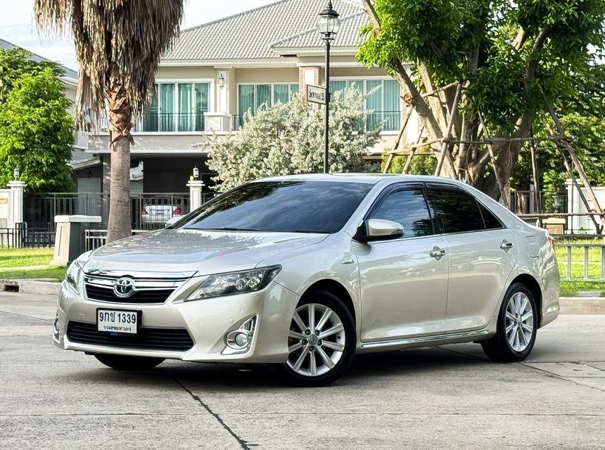 (แจ้งรหัสรถ AVA1339) 💥TOYOTA Camry 2.5 HV Top ปี 2013 โฉมใหม่
