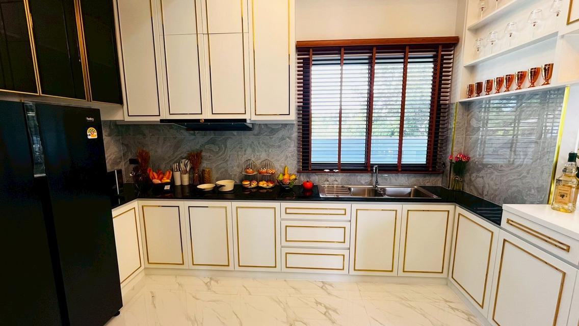 พูลวิลล่าหรู สไตล์ Modern Luxury – ทำเลศักยภาพ ย่านโป่ง พัทยา