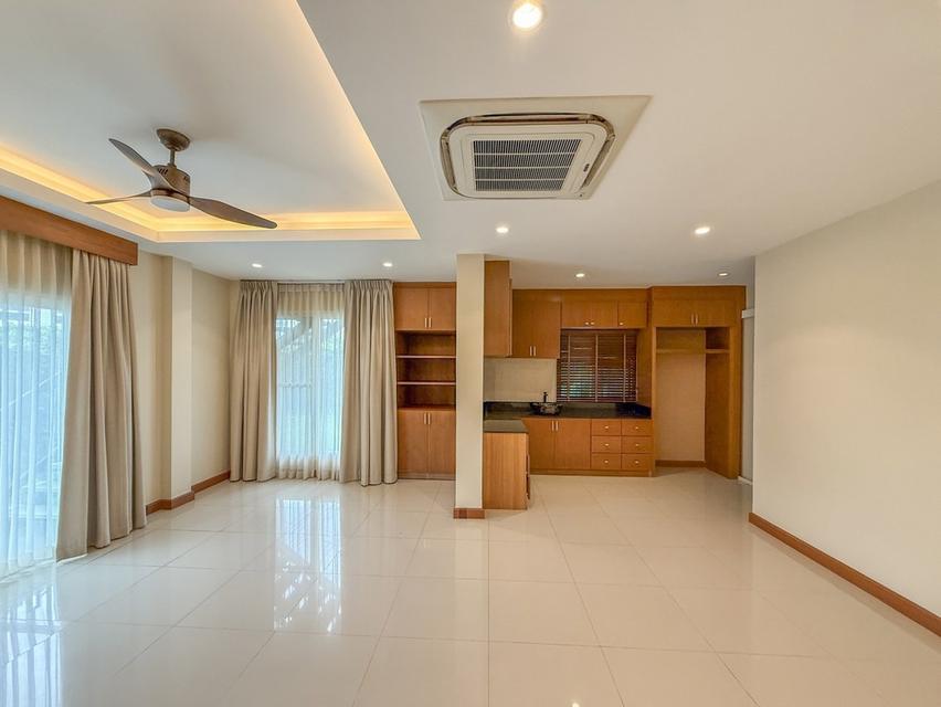 ขายบ้านเดี่ยวมือสองนนทบุรี โครงการ คาซ่าพรีเมี่ยม ราชพฤกษ์-พระราม 5 (Casa Premium Ratchaphruek-Rama 5) หลังมุม 3 ชั้น ใกล้รถไฟฟ้าสายสีม่วงสถานีบางพลู 4