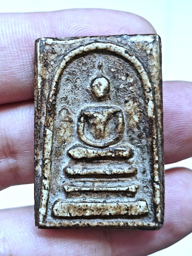 "สมเด็จวัดระฆัง พิมพ์เกศบัวตูม บล็อกแม่พิมพ์หลวงวิจารณ์เจียรนัย" รูปย่อยที่ 2