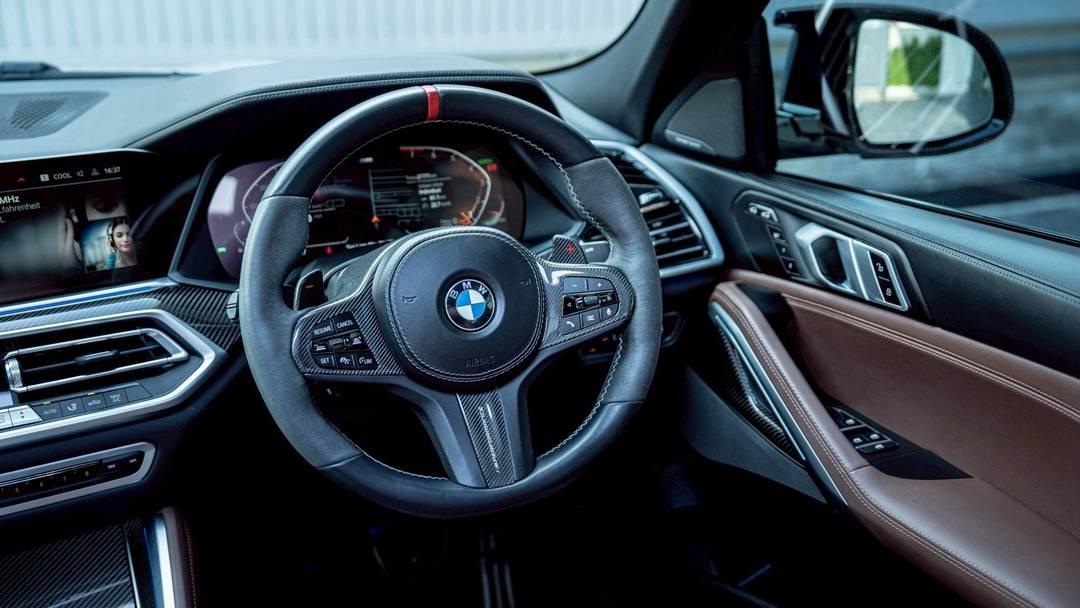 BMW X6 xDrive40i M-Sport (G06) 2022 สีขาว รูปที่ 11