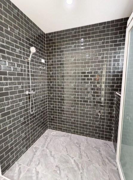 🏰 คฤหาสน์หลังใหญ่ 512 ตรม. ที่ดิน 264 ตรว. 7 นอน 8 น้ำ จอดรถ 5 คัน 22.9 ลบ. ฟรีโอน! 🔑 16