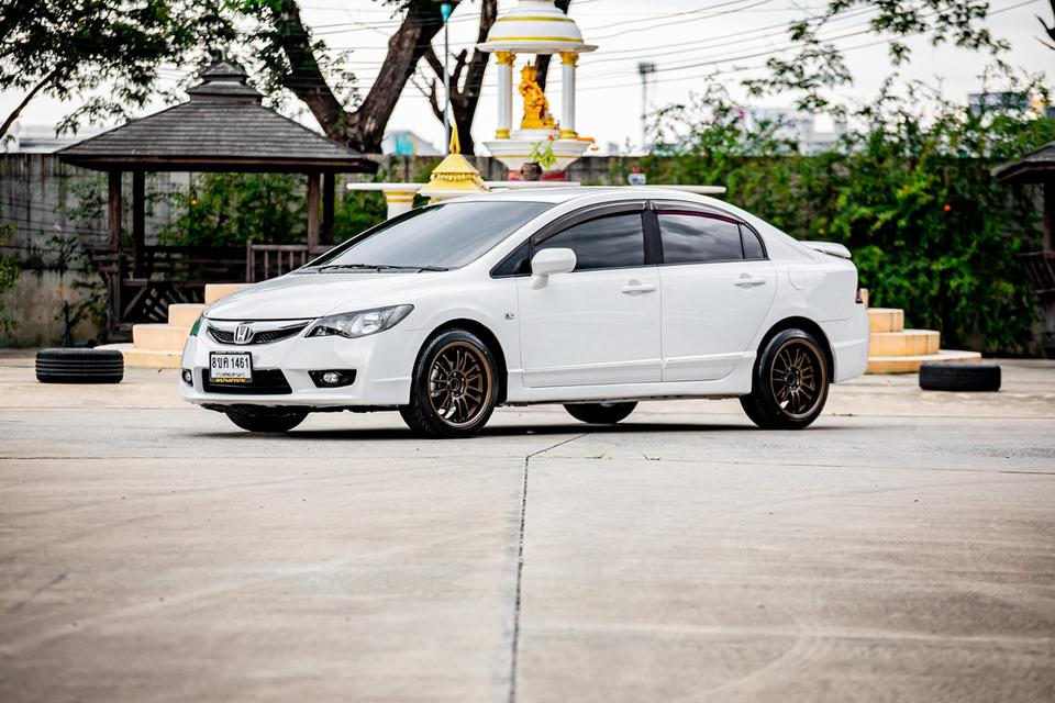 #Honda #Civic FD MNC 1.8 S ปี 2010 สีขาวรถบ้านสวย บอดี้เดิม ไม่เคยชนหนัก ไมล์ 162,211 กม. ดูแลดี เปลี่ยนถ่ายของเหลวตามระยะ เครื่องยนต์-เกียร์สมบูรณ์ รูปที่ 4