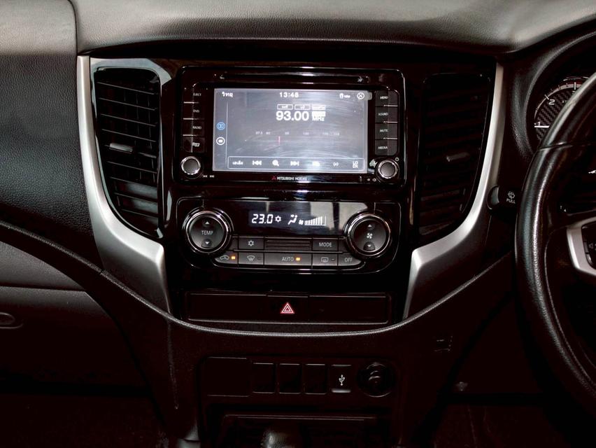 MITSUBISHI TRITON , 2.4 MIVEC GLS LTD PLUS MEGACAB ปี 2017  12