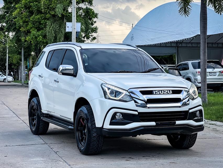 ขาย Isuzu MU-X 3.0DVD ปี14