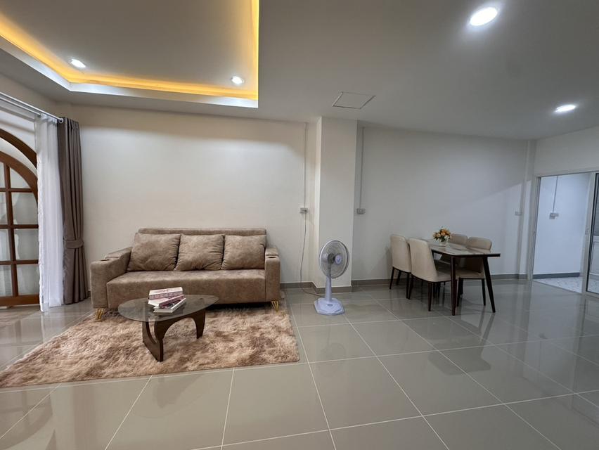 หมู่บ้านเหมชาติ ถ.เลียบวารี บ้านสวย รีโนเวทใหม่ ทำเลหนองจอก 11