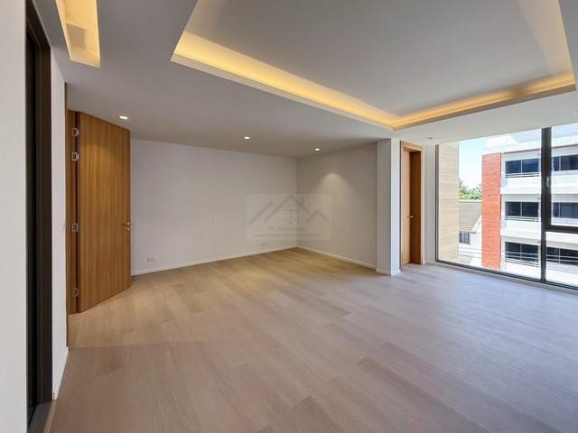 ขายโฮมออฟฟิศ 4.5 ชั้น 536 ตรม. ซอยปรีดี 14 (สุขุมวิท 71) ใกล้เอกมัยทองหล่อ รีโนเวทใหม่ทั้งหลัง มีลิฟต์และระบบ Smart Home 5