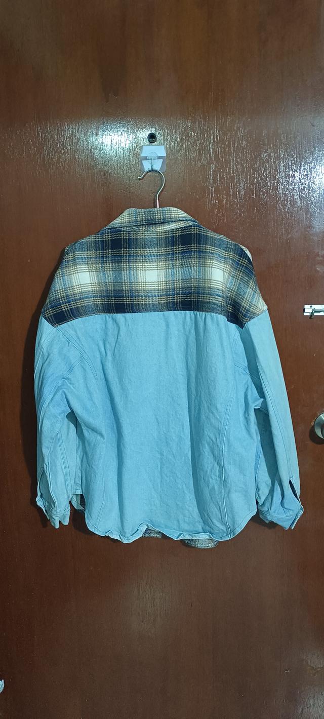 เสื้อเชิ้ตราคาถูกสภาพดีแบรนด์ไทย รูปย่อยที่ 3