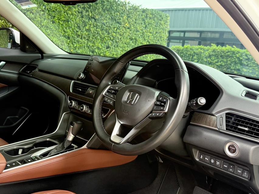 2022 HONDA ACCORD eHEV TECH รถมือเดียวออกป้ายแดง สภาพป้ายแดง รถวิ่งน้อยเพียง 20,000 กม ไม่เคยมีอุบัติเหตุครับ 10