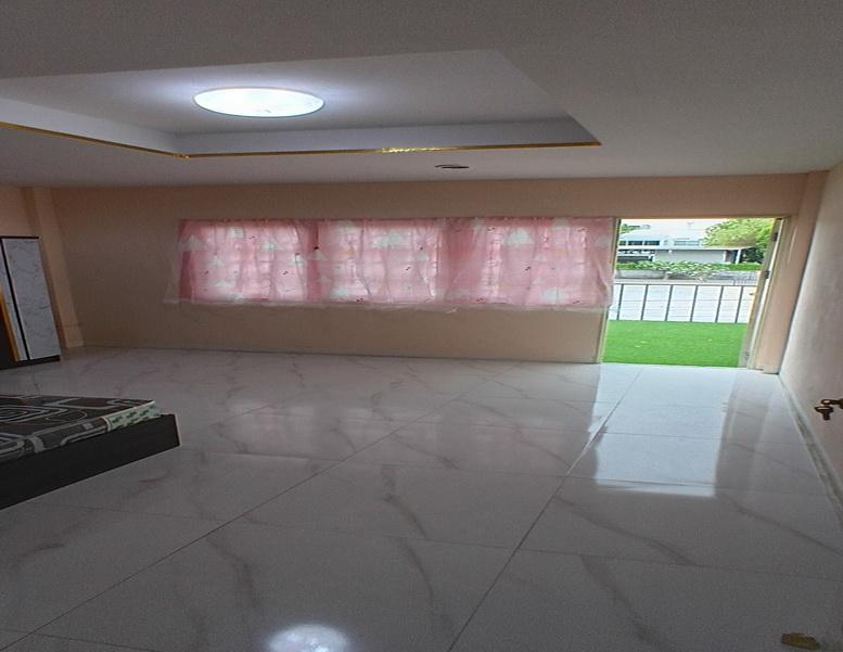 ขายทาวโฮมหมู่บ้านหงส์ประยูรบางบัวทอง5ห้องนอน3ชั้นใกล้ถนนรัตนาธิเบศสถานีแยกบางพลูเลี้ยวมาทางตลาดบางบัวทอง 4