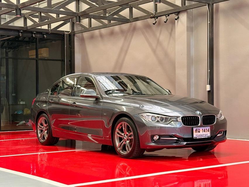 2015 BMW 320D SPORT รถ SERVICE ชุดใหญ่มาเรียบร้อยแล้วครับ รถวิ่งน้อย ประวัติศูนย์ครบ รถไม่เคยมีอุบัติเหตุครับ