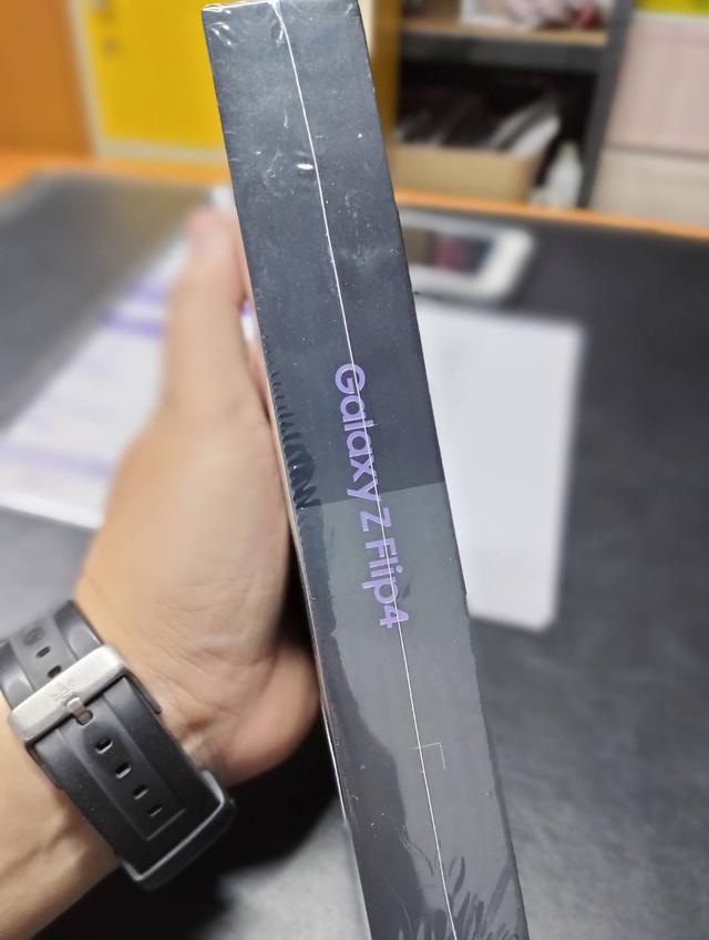 ขาย Samsung Galaxy Z Flip4 8/128gb 5G สีม่วง 3