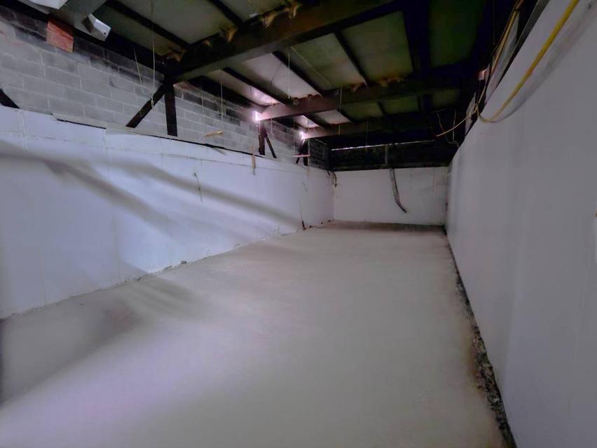 Sell Old single House very near Central Latphrao and Jatujak Park 5