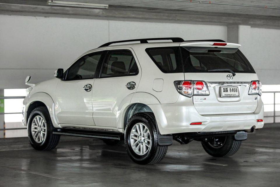 TOYOTA FORTUNER 3.0 V 2WD 2012SUV 7 ที่นั่ง เครื่อง 3000 VNT แรง ทน ซ่อมง่าย รูปที่ 5
