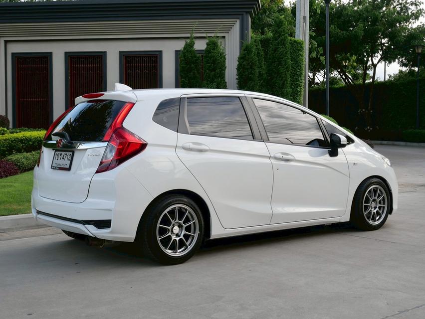 HONDA JAZZ 1.5V+ ปี20/21 ไมล์ 81,022km