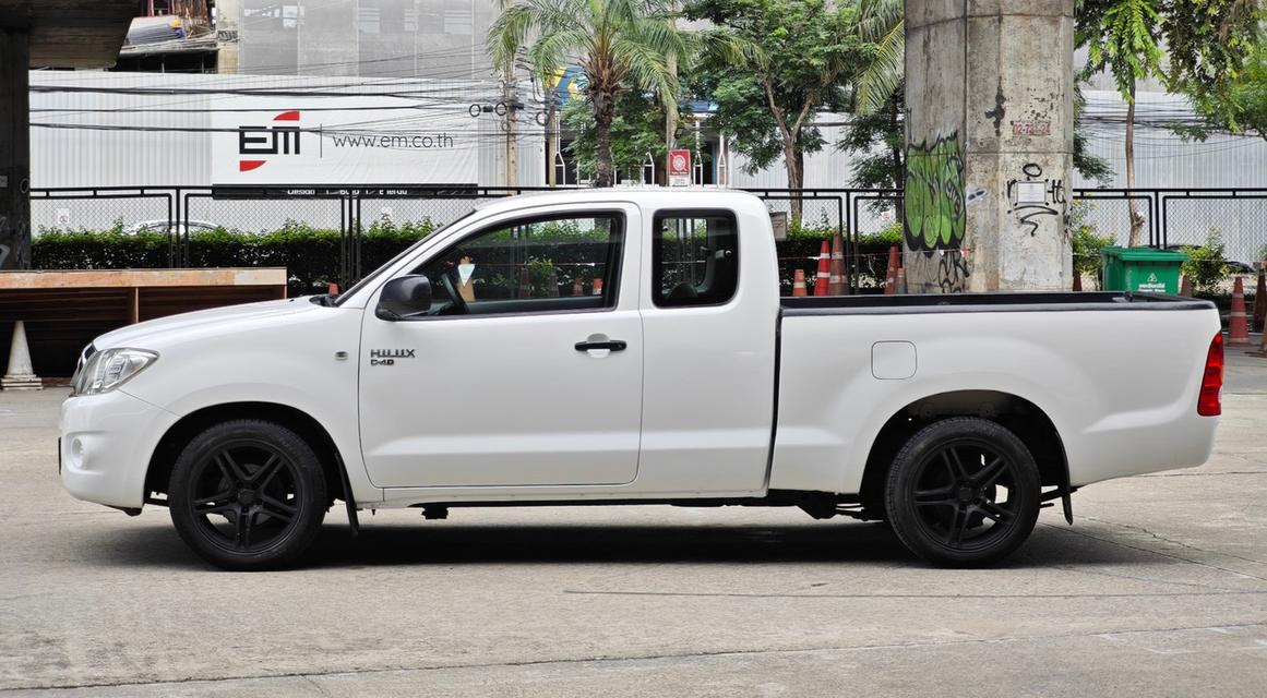 Toyota Hilux Vigo 2.5 J Cab D4D MT ปี 2008  4