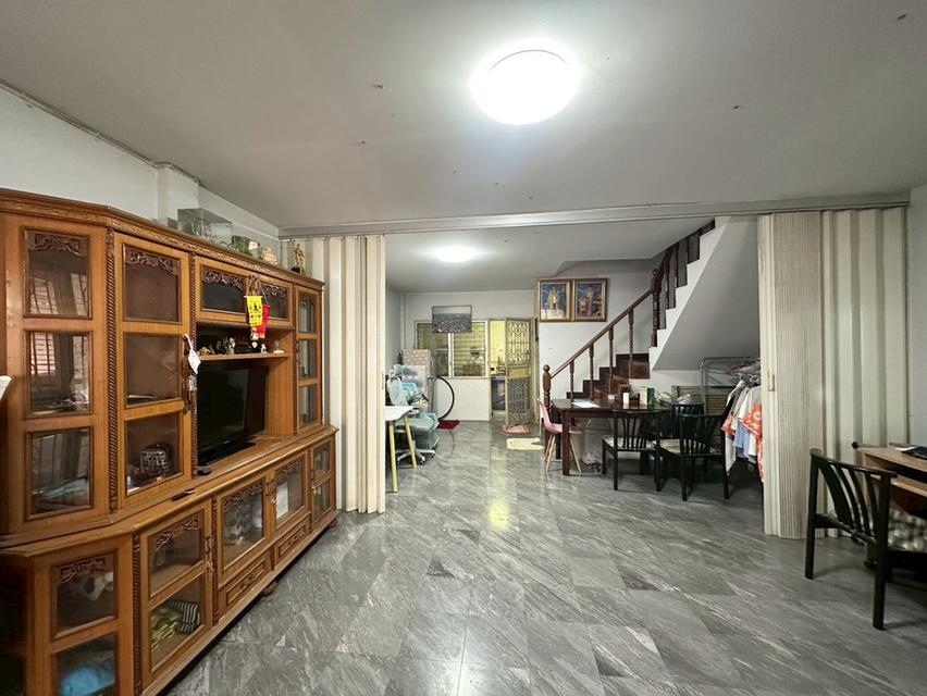 ขายถูกมาก ทาวน์เฮาส์ 2 ชั้น หมู่บ้านวิเศษสุขโครงการ19 (เฟส1 ซอย 10 ) ต.พันท้ายนรสิงห์ อ.เมือง จ.สมุทรสาคร 2