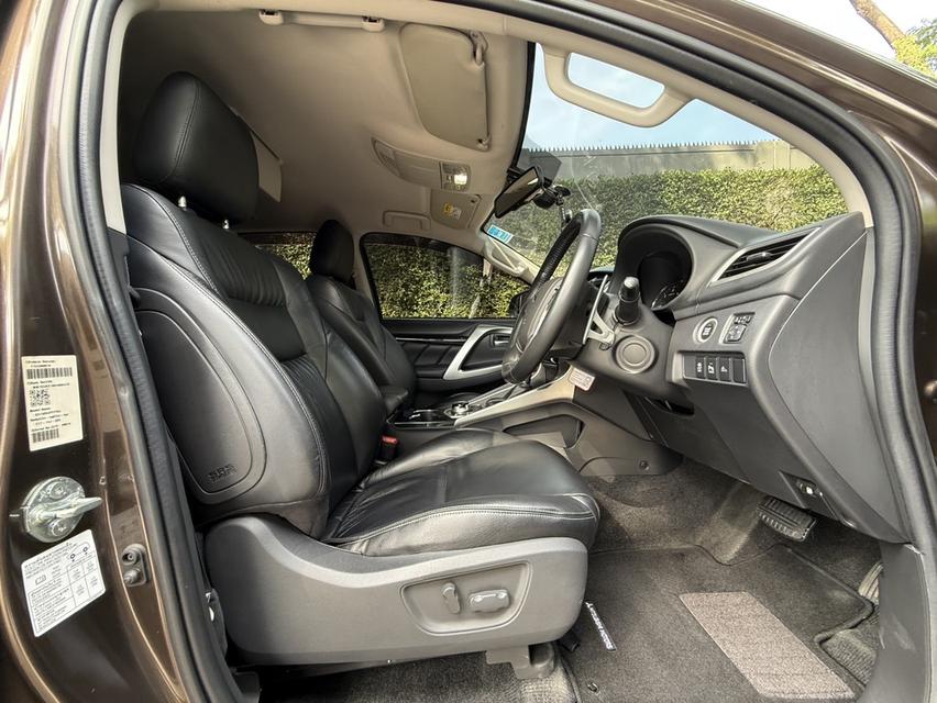 รหัสรถ AP1196 Pajero 2.4 GT Premium  NAVI 4WD  ปี2015 สีน้ำตาล ดีเซล  10