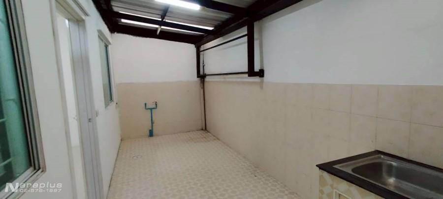 68111098 : ขายทาวน์เฮ้าส์ 2 ชั้น แนวรถไฟฟ้าสายสีแดง โครงการพฤกษาวิลล์ 40 ดอนเมือง-โลคัลโรด ถนนกำแพงเพชร 6 (โลคัลโรด) ต.หลักหก ใกล้ ม.รังสิต ปทุมธานี ร 14