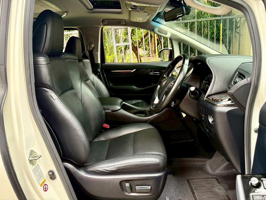 ขาย Toyota Vellfire 2.5ZG Edition ปี16 11