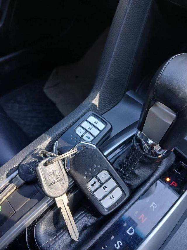 2018 Honda civic 1.8 EL AT มือเดียว  ขาย 478,000.-  สอบถาม 0853375537  เอ 6