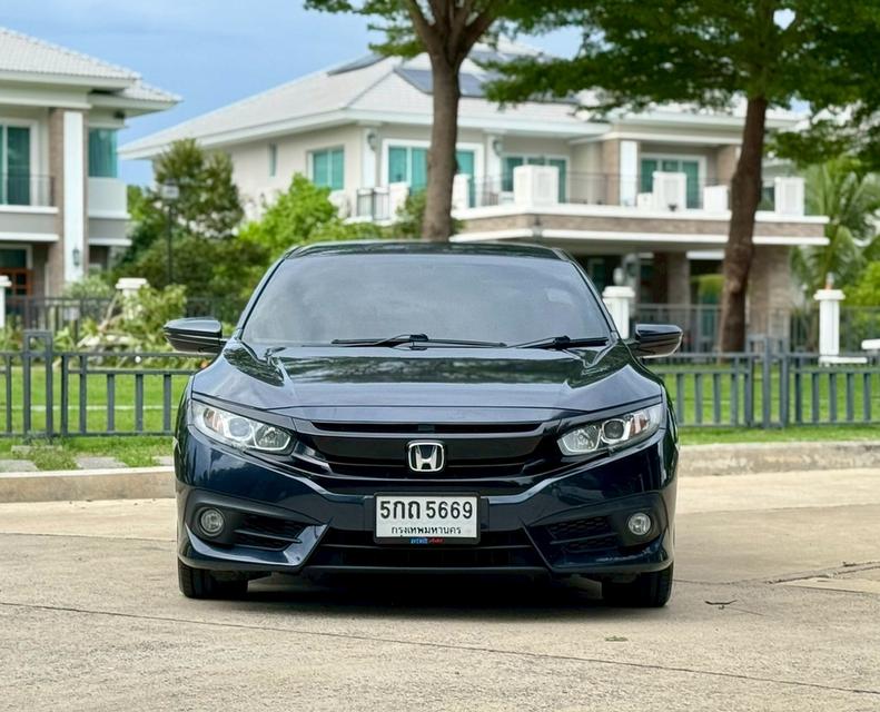 รหัสรถ AVA5669 ❤️ HONDA CIVIC FC 1.8EL รุ่น Top ปี 2016 option เต็ม ประวัติเข้าศูนย์ครบ รูปที่ 2