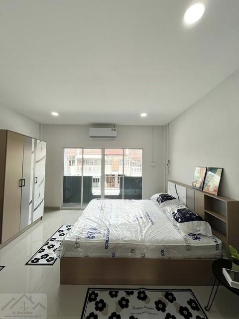 T26-549 ให้เช่า ทาวน์เฮ้าส์ - 22000 บาทต่อเดือน กรุงเทพ บึงกุ่ม ชั้นทั้งหมด 2 ชั้น ห้องนอน 3 ห้อง ห้องน้ำ 2 ห้อง 6