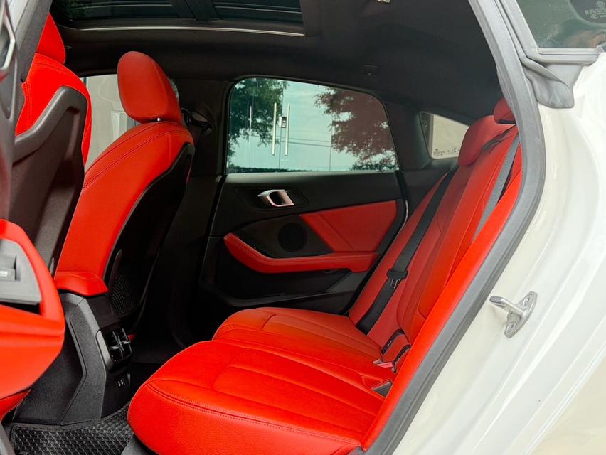 2023 BMW 220I MSPORT รถมือเดียวออกป้ายแดง รถวิ่งน้อยเพียง 30,000 กม ไม่เคยมีอุบัติเหตุ รถเข้าศูนย์ทุกระยะครับ 14