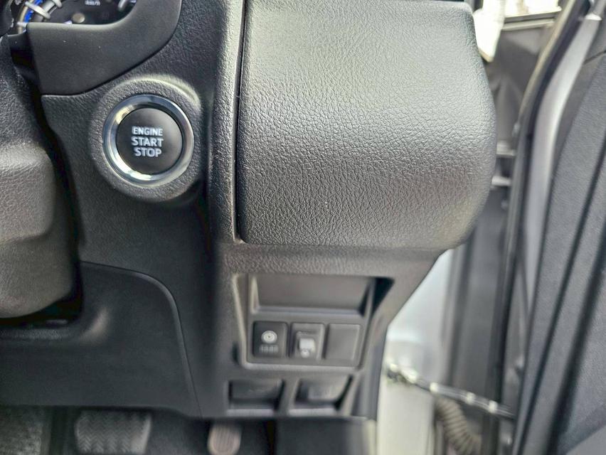 ขาย Toyota innova 2.8V ปี17