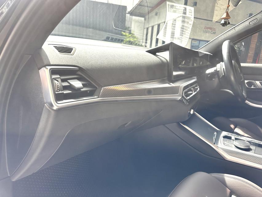 BMW 330e Plug-in Hybrid M Sport ปี2024 เลขไมล์ 15,xxx km 11