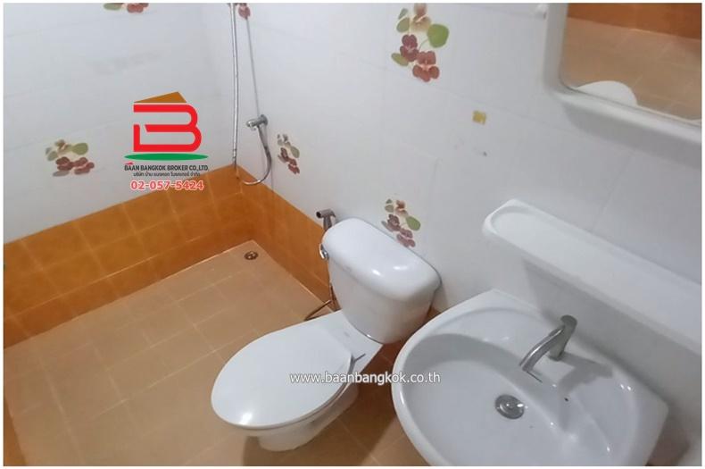  บ้านเดี่ยว 1 ชั้น หมู่บ้าน นันทวัน 10 เนื้อที่ 34.9 ตรว. (ซอยเลียบวารี 37) ถนนสุวินทวงศ์-หนองจอก แขวงโคกแฝด เขตหนองจอก กรุงเทพฯ 12