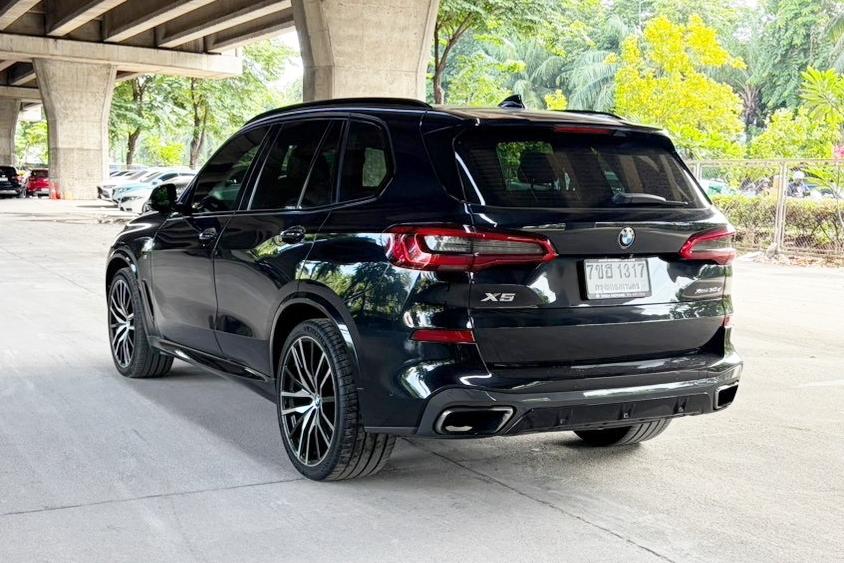 🚗 2022 BMW X5 xDrive30d M Sport AT รูปที่ 7