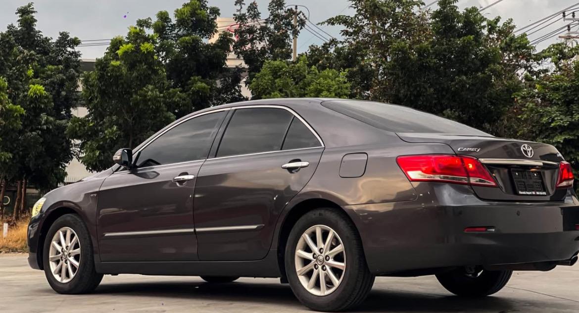 ขายรถ Toyota Camry ปี 2010  3