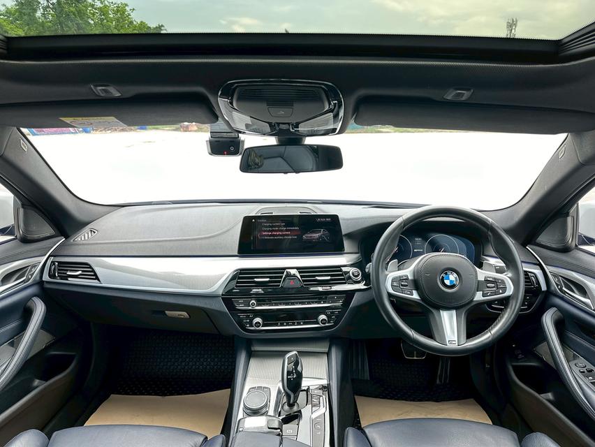 รถบ้านมือเดียว​ BMW 530e M Sport G30 ปี2020 สีขาว  11