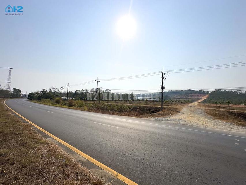 ขายที่ดินจันทบุรีสวยมากๆ  ที่ดินขนาด 70 ไร่ ติดถนนใหญ่ 2