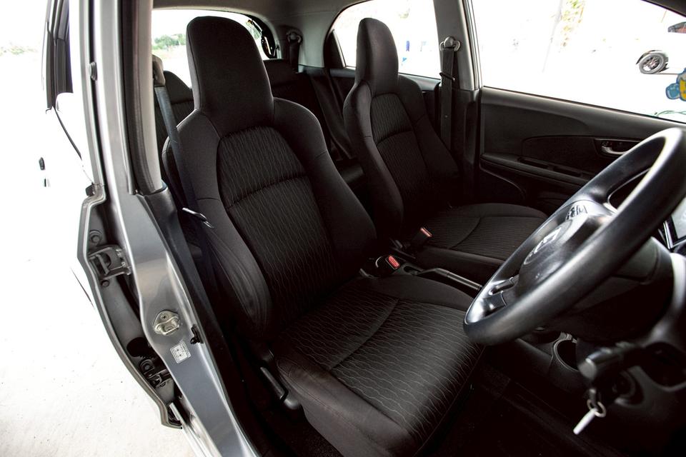 Honda Brio 1.2V ปี18 14