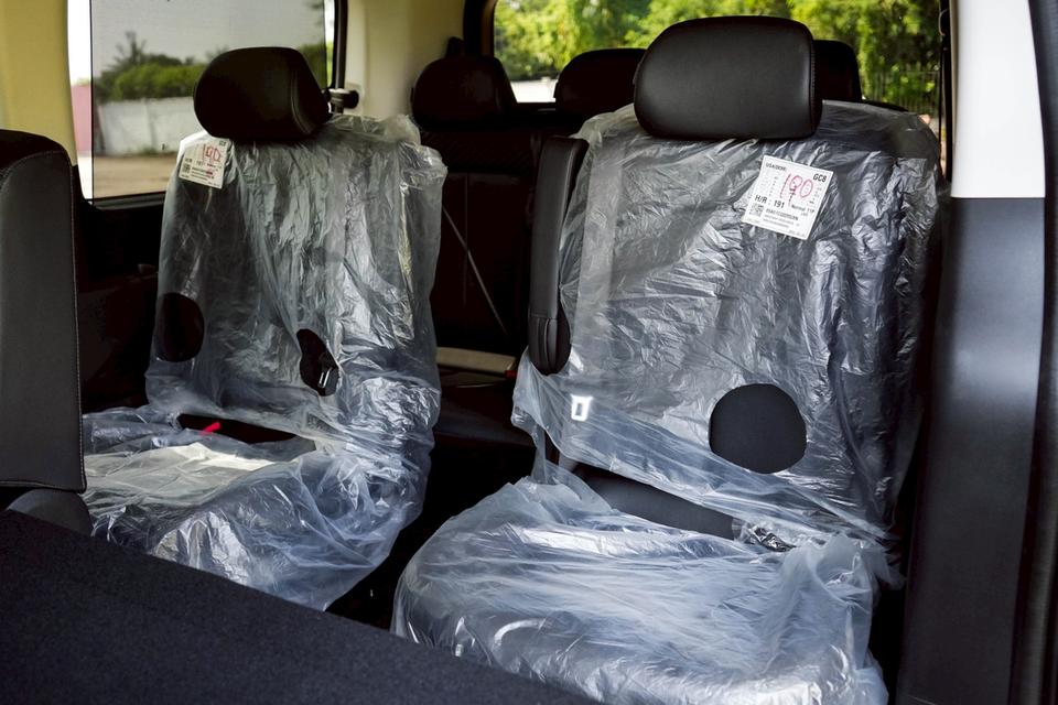 รหัสรถ CBL905 HYUNDAI STARIA 2.2 SEL AT 2022 10