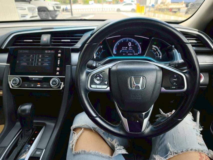 รหัสรถ KPV6552 2019 HONDA CIVIC 1.8 EL Top สุด