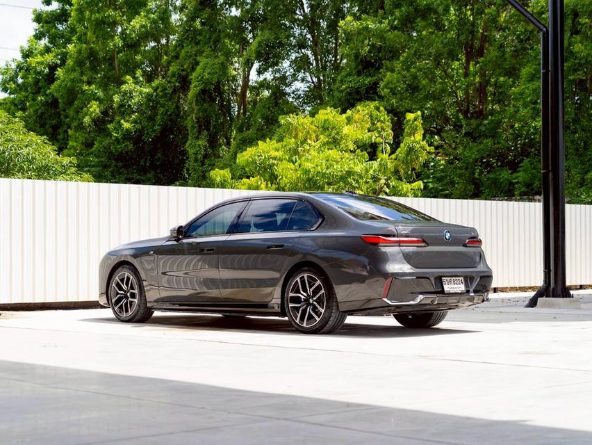 BMW 750e xDrive MSport (G70) ปีจด 2024