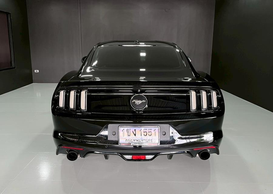 Ford Mustang 2.3 EcoBoost Coupe เลขไมล์เพียง 66,xxx Km. สีดำดุดัน ปี 2016 ภายใน Two-Tone หายากกกมากกก 4