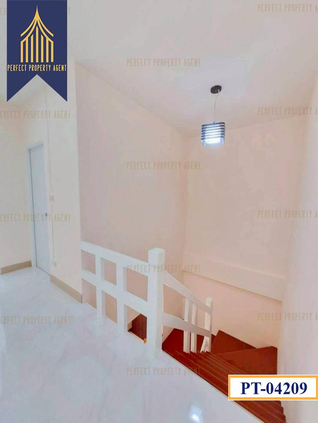 ทาวน์เฮ้าส์ดิเอมเมอรัลพาร์ค 2 ราคาย่อมเยาว์ 12