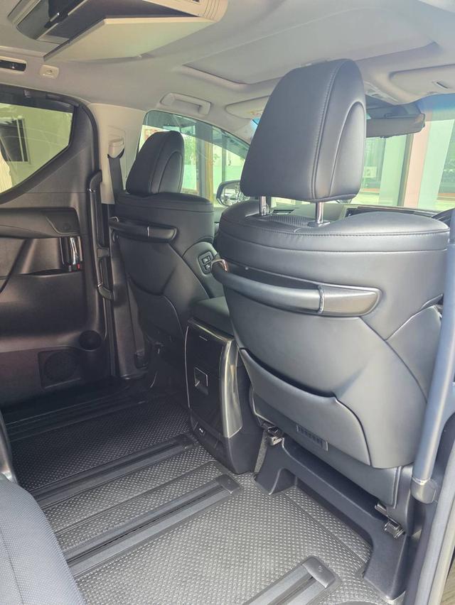 Toyota ALPHARD 2.5SC PACKAGE สีดำ ปี 2021 ไมล์ 79,000 กม.  8